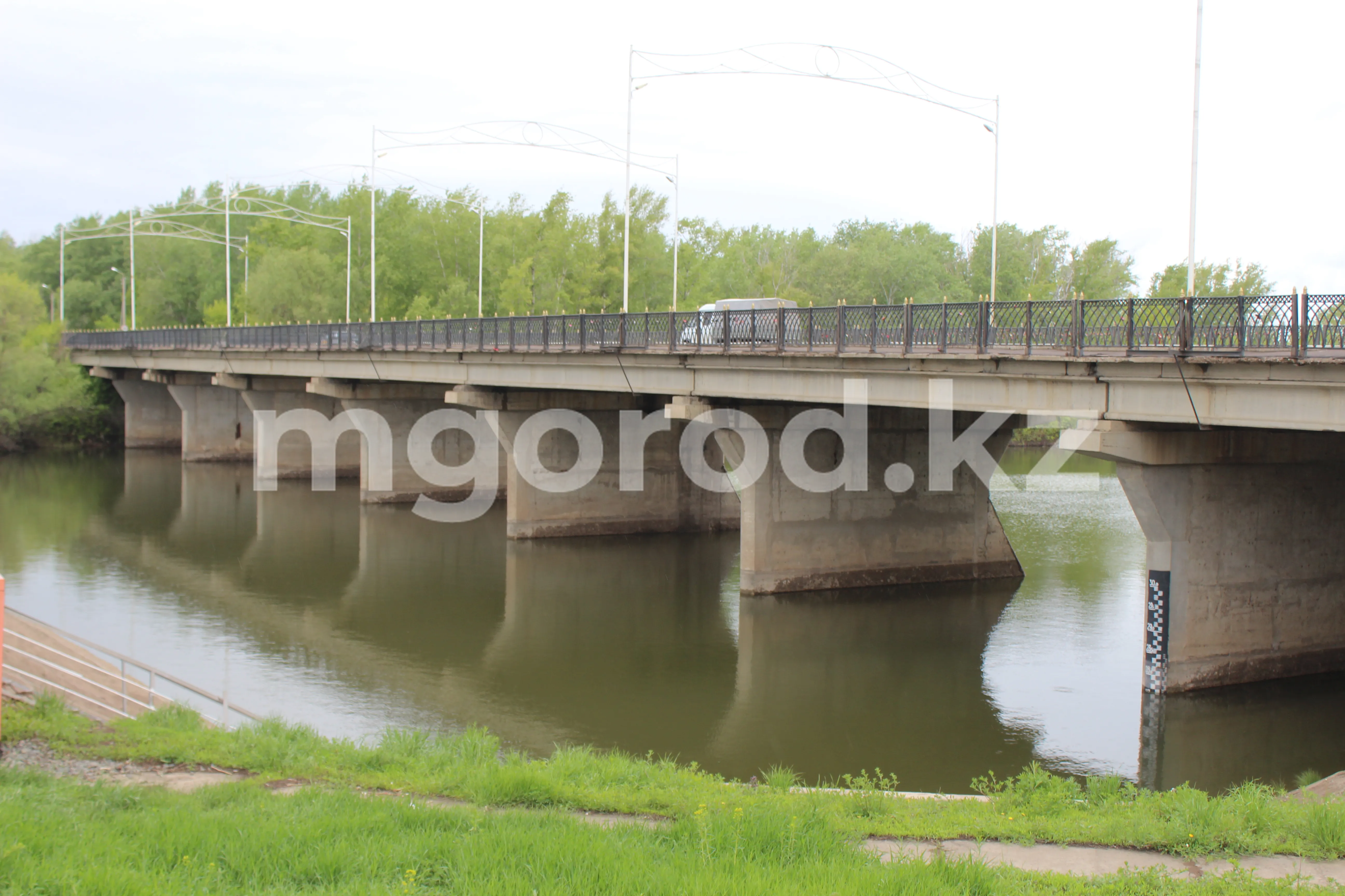 Часть моста через реку Чаган закроют в Уральске